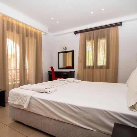 Riviera Perdika Hotel Luaran gambar