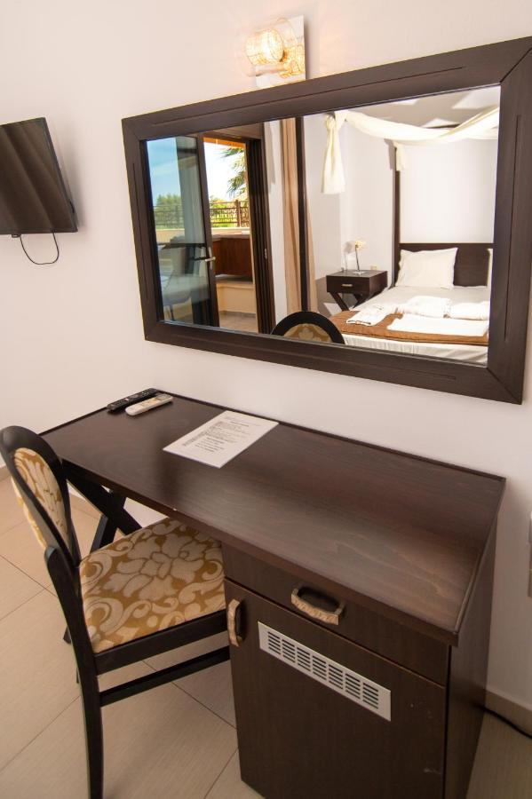 Riviera Perdika Hotel Luaran gambar
