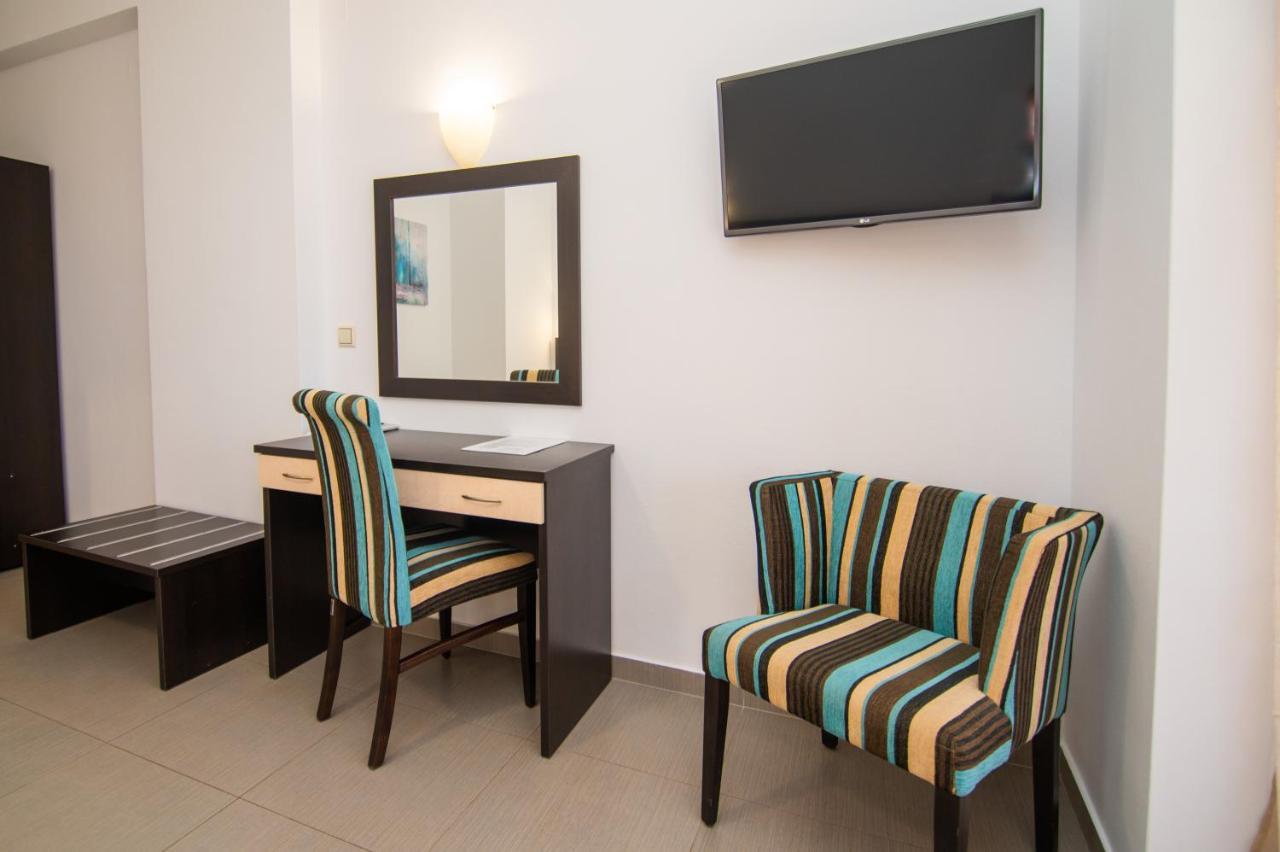Riviera Perdika Hotel Luaran gambar